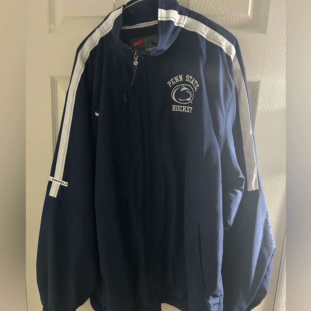 Nike vintage wind breaker